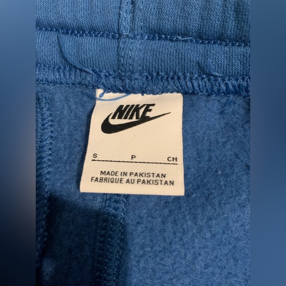 Nike swoosh pants - Picture 3 of 4